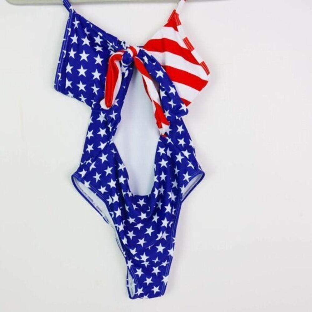 ‎NWOT Stars and Stripes one-piece swimsuit, Small